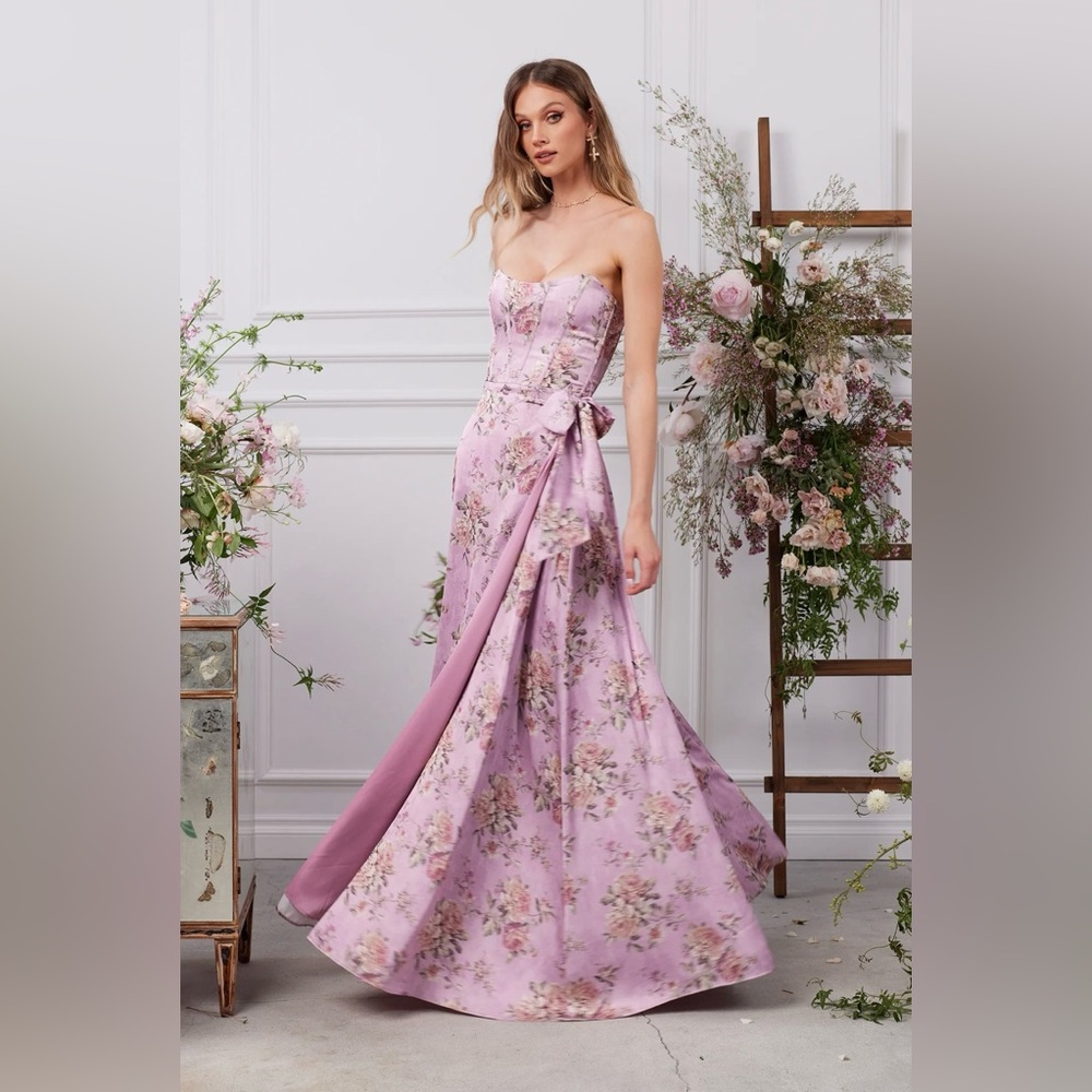 NWT V. Chapman Cecilia Dress in Lilac Tapestry Rose